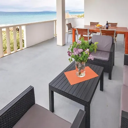 Beautiful In With Wifi Apartment Podstrana