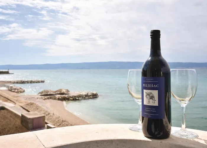 Two-bedroom In Lägenhet Podstrana